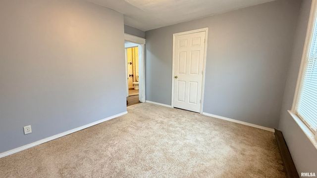 1801 S 1ST Street, Springfield, IL 62704