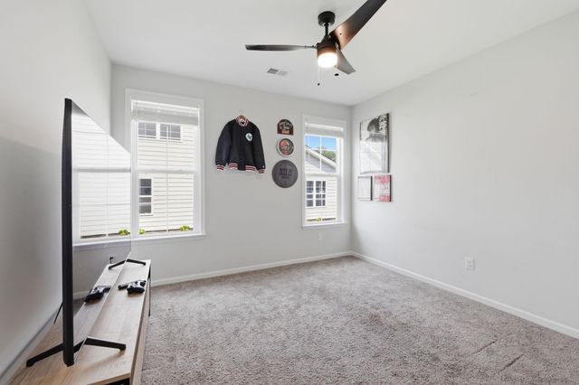 1402 Boatswain Drive, Inman, SC 29349