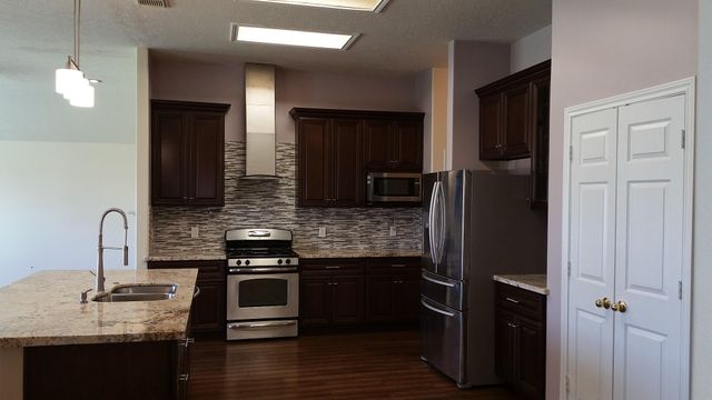 11638 Peachwood Lake Drive, Sugar Land, TX 77498