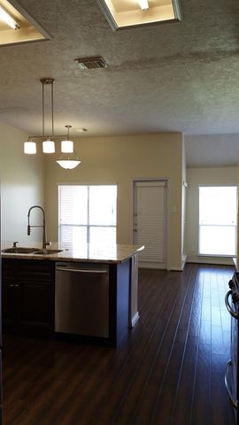 11638 Peachwood Lake Drive, Sugar Land, TX 77498