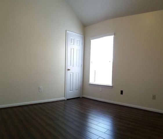 11638 Peachwood Lake Drive, Sugar Land, TX 77498