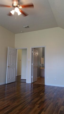 11638 Peachwood Lake Drive, Sugar Land, TX 77498