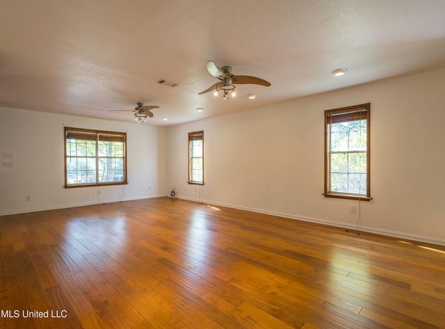 16601 Mcgregor Road, Vancleave, MS 39565