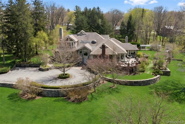 150 Old Farm Road N, Chappaqua, NY 10514