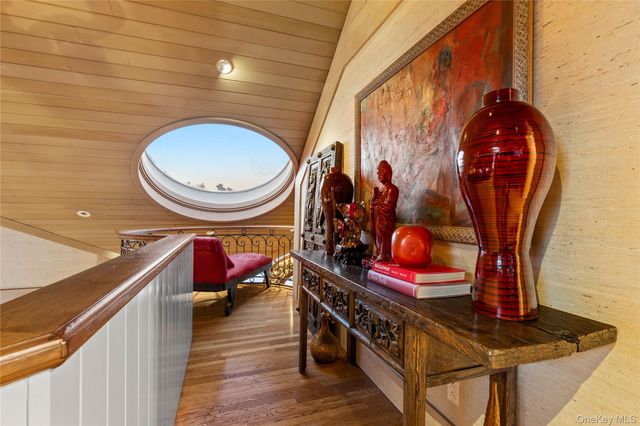 150 Old Farm Road N, Chappaqua, NY 10514