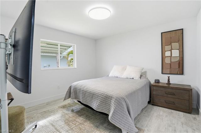 5227 SW 11th PL, Cape Coral, FL 33914