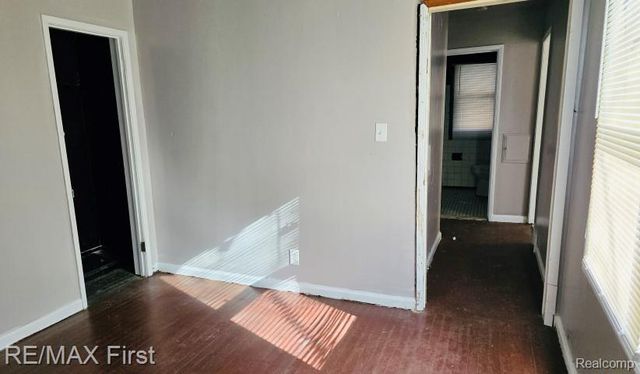 16306 Tacoma Street, Detroit, MI 48205