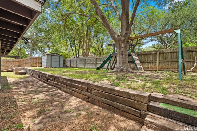 11309 Forest Rain, Live Oak, TX 78233