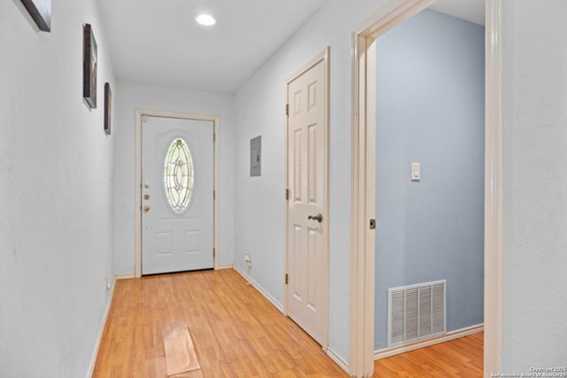 11309 Forest Rain, Live Oak, TX 78233