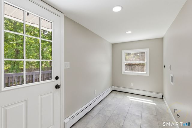 65 Broad Street, Manchester, CT 06042