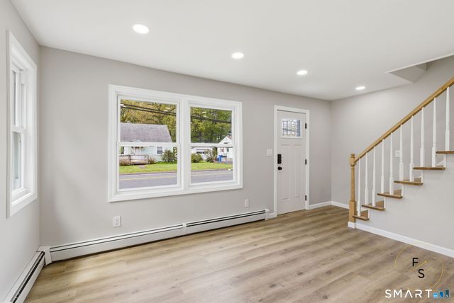 65 Broad Street, Manchester, CT 06042