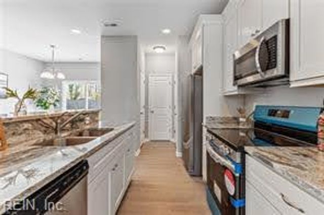 433 Wellons ST, Suffolk, VA 23434