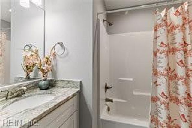 433 Wellons ST, Suffolk, VA 23434