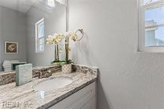 433 Wellons ST, Suffolk, VA 23434