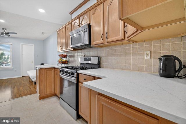 136 HAMPSHIRE DRIVE, Plainsboro, NJ 08536