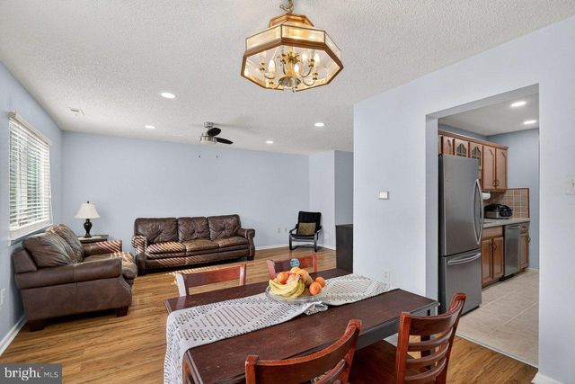 136 HAMPSHIRE DRIVE, Plainsboro, NJ 08536