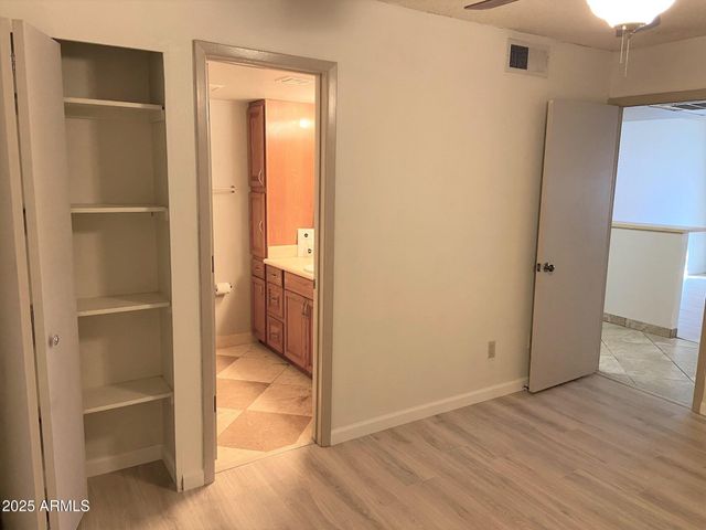 700 W UNIVERSITY Drive 111, Tempe, AZ 85281