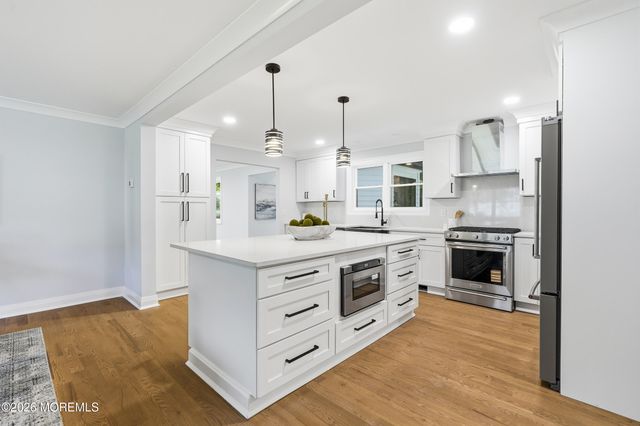 7 Pilgrim Hollow Road, Ocean Twp, NJ 07712