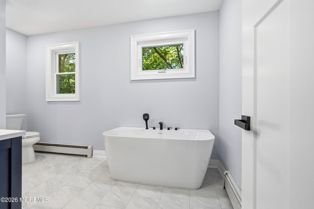 7 Pilgrim Hollow Road, Ocean Twp, NJ 07712