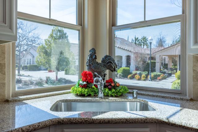 1129 Volonne Dr, Roseville, CA 95747