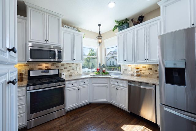 1129 Volonne Dr, Roseville, CA 95747