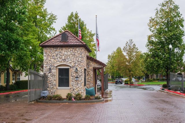 1129 Volonne Dr, Roseville, CA 95747