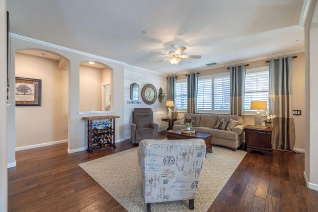 1129 Volonne Dr, Roseville, CA 95747