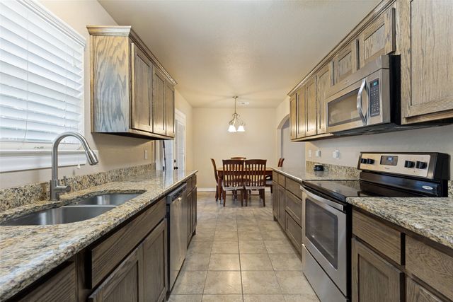 625 Park Center Boulevard, Saginaw, TX 76179