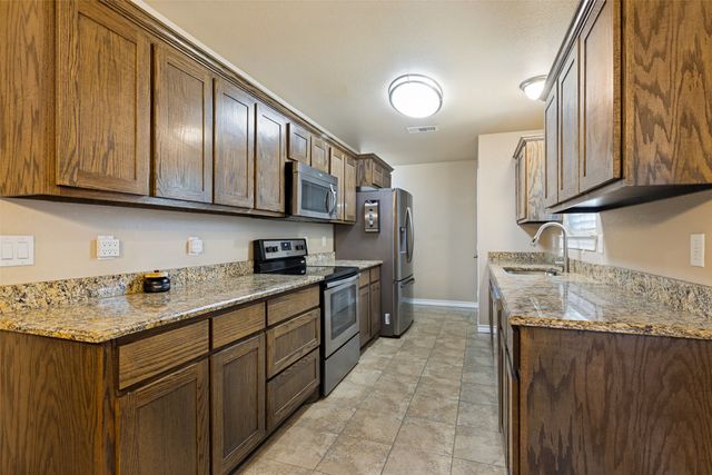 625 Park Center Boulevard, Saginaw, TX 76179