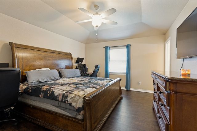 625 Park Center Boulevard, Saginaw, TX 76179