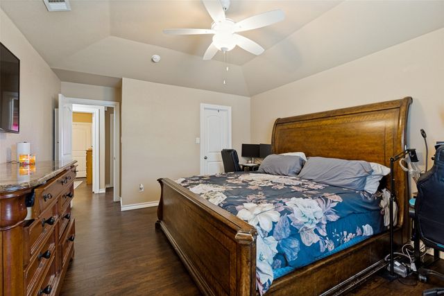 625 Park Center Boulevard, Saginaw, TX 76179