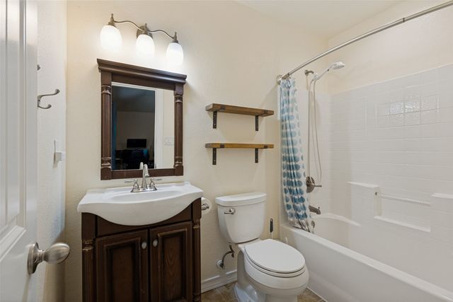 625 Park Center Boulevard, Saginaw, TX 76179