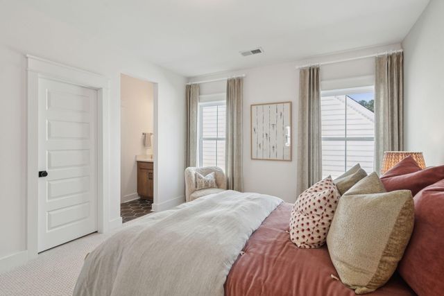 4 Cherrywood Drive, Summerville, SC 29483