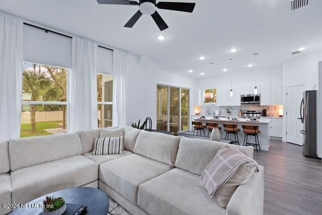 5631 HECKSCHER Drive, Jacksonville, FL 32226