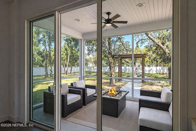 5631 HECKSCHER Drive, Jacksonville, FL 32226