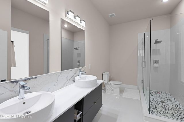 5631 HECKSCHER Drive, Jacksonville, FL 32226