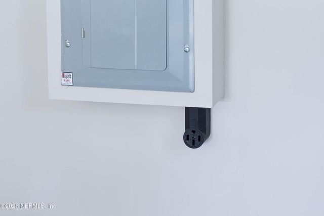 5631 HECKSCHER Drive, Jacksonville, FL 32226