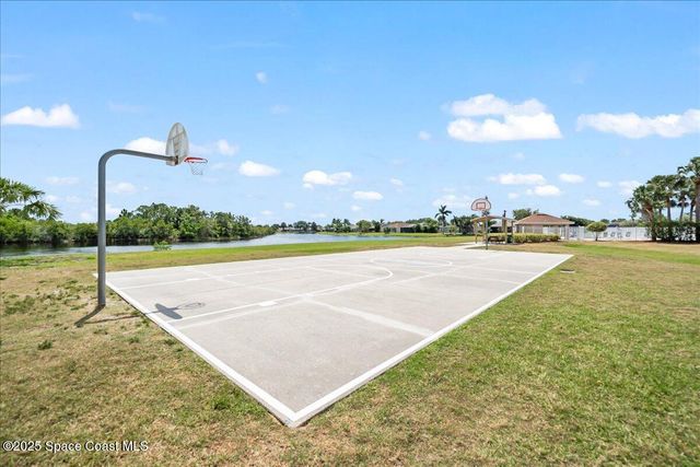 2747 Deercroft Drive, Melbourne, FL 32940