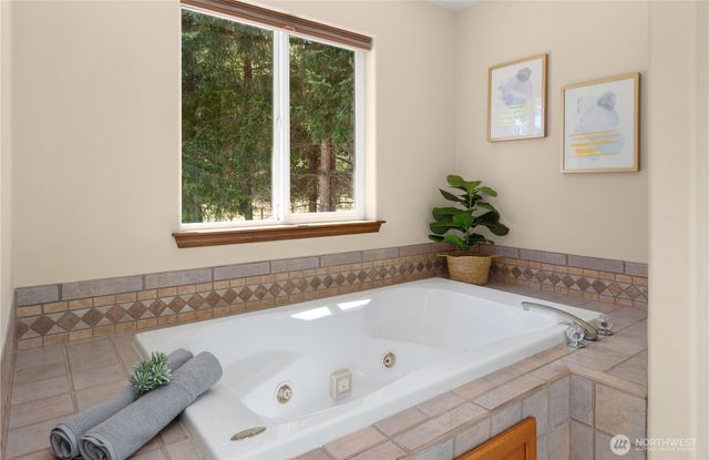 143 Fern Gully, Port Ludlow, WA 98365
