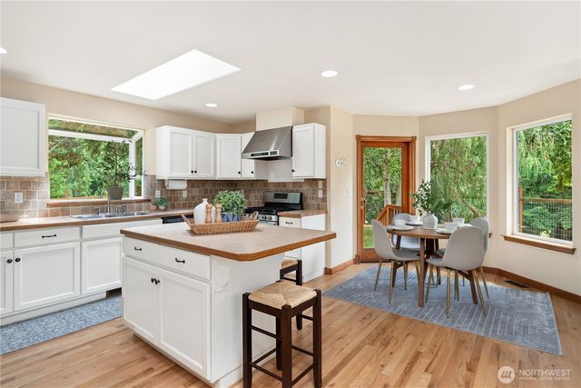 143 Fern Gully, Port Ludlow, WA 98365