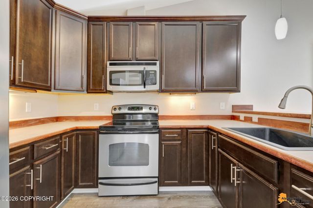 10341 Valley Park Drive, Anchorage, AK 99507