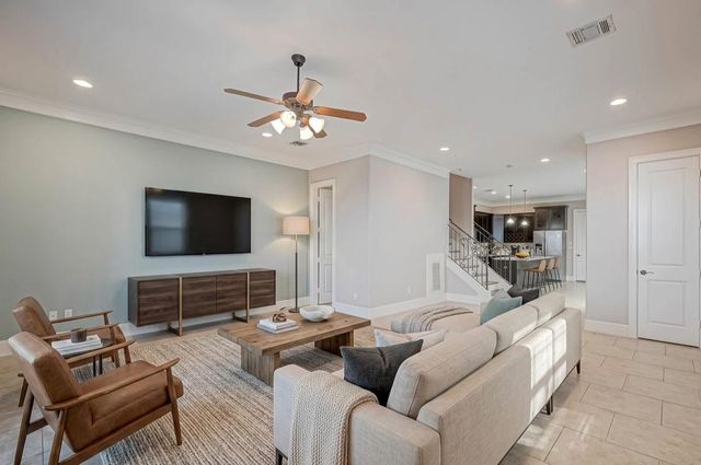 4204 Eli Street A, Houston, TX 77007