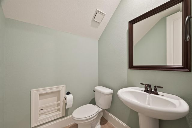 4204 Eli Street A, Houston, TX 77007