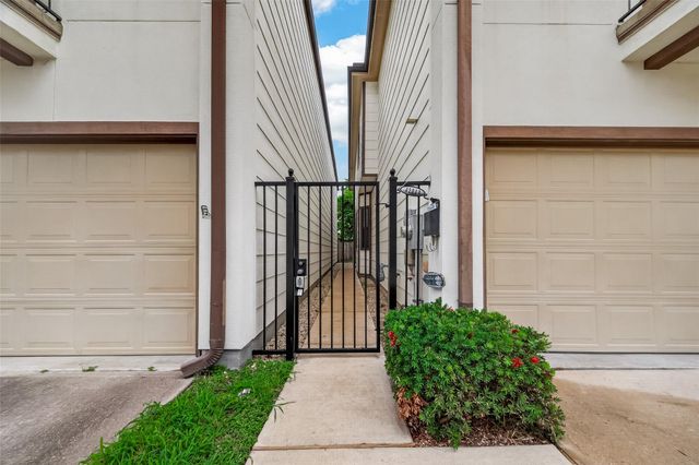 4204 Eli Street A, Houston, TX 77007