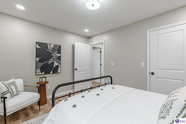 304 C Village Brooke Drive, Elizabethtown, KY 42701
