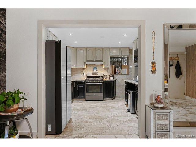 3017 Cimarron St, Aurora, CO 80011