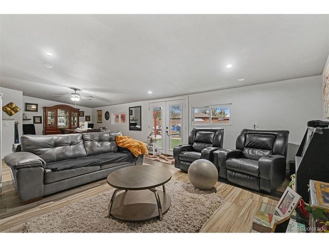 3017 Cimarron St, Aurora, CO 80011