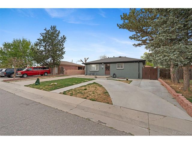 3017 Cimarron St, Aurora, CO 80011
