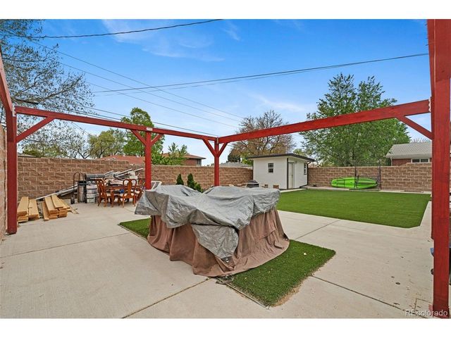 3017 Cimarron St, Aurora, CO 80011