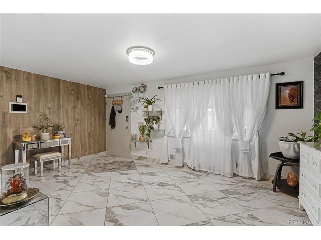 3017 Cimarron St, Aurora, CO 80011